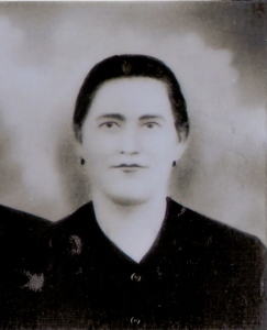 . Manuela Morales Medianero, una de las cinco mujeres acribilladas por las fuerzas de Sáenz de Buruaga, el 28 de julio de 1936, mientras lavaban ropa en El Pilancón