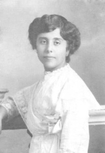 El matrimonio Fernando Valle Luque, de 42 años, y Mª Antonia Jiménez Alcaide “La Fina”, de 41 años, embarazada de 5 meses, fusilados el 16 de agosto de 1936 en las proximidades de Aguilar de la Frontera.