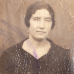 Luisa Baena Mármol, viuda de Manuel Burguillos Serrano. 